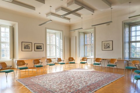 BILDUNGSHAUS RETZHOF GMBH